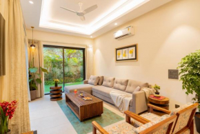 ELIVAAS 4 BHK with Pvt Pool & Garden - Laguna Quest